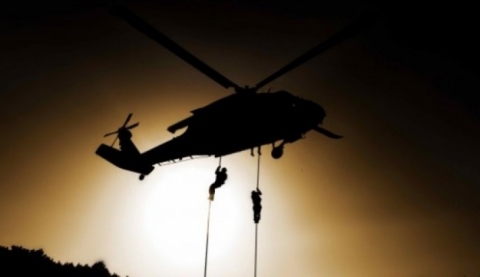 اعتقال 3 مهربي اسلحة عراقيين في انزال جوي للتحالف بريف الحسكة