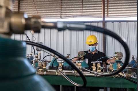 بتوجيه من مسرور بارزاني .. اكثر من 300 مليون دينار لبناء معمل لانتاج الاوكسجين في قضاء سوران