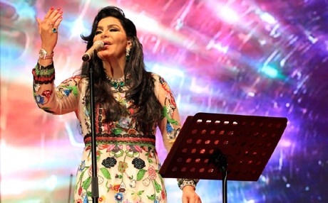 المطربة احلام تهاجم الشيعة وتتطاول على ايران