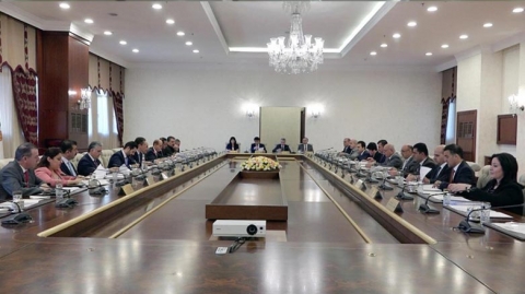 حكومة كوردستان تبحث ثلاثة ملفات بينها 