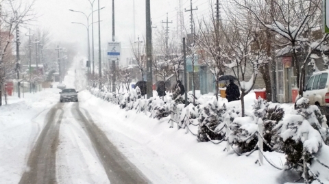 دهوك تعطل الدوام في مؤسساتها كافة بسبب الثلوج