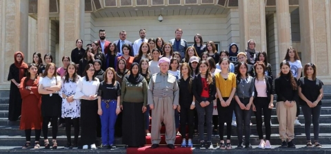 الرئيس البارزاني لناجيات ايزيديات: اوضاع سنجار غير مقبولة وينبغي أن تدار من اهلها