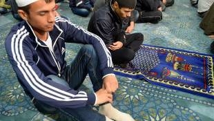 مسلم روسي يبتكر سجادة تحصي عدد الركعات