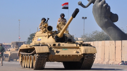 العراق يحيل ضباطاً كباراً الى المحاكم العسكرية بتهم الفساد