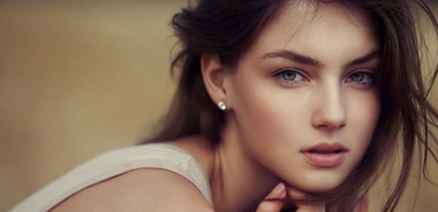 في اي عمر تكون المرأة في قمة جاذبيتها 