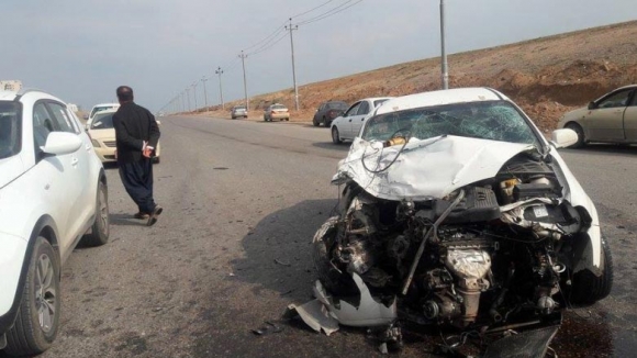 حادث سير يودي بحياة ثلاثة أشخاص حرقاً بينهم زوجان في السليمانية