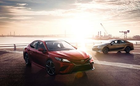 سائق سيارة أجرة أمريكي يتنكر في شكل امرأة ويسرق الركاب المخمورين