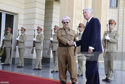 وزير الدفاع البريطاني للرئيس بارزاني: لقد اجري الإستفتاء، أطلب البدء بالحوار