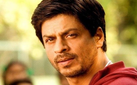 شاروخ خان ينتقد السلبية التي تهيمن على العالم الافتراضي