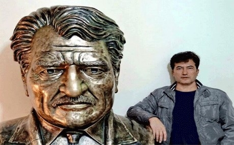 النحات الكوردي شوان كمال: صنعت تمثالا لإحد البنوك الالمانية بـ 2 مليون يورو