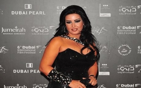 سمية الخشاب تعود للغناء وتغيب عن دراما رمضان لهذا العام