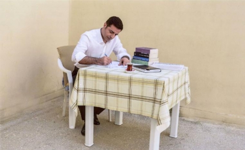 طرح 9 مبادئ و6 أهداف .. دميرتاش يدعو لـ 