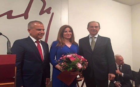 النائبة الكوردية فيان دخيل تتسلم جائزة برونو كرايسكي لحقوق الانسان 