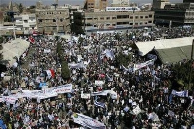 معهد اميركي: سنبحث عن مبادرة اجنبية في حال فشل المبادرة الخليجية في اليمن