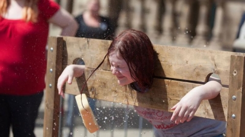 ما الذي يدفع البعض إلى إلحاق الأذى بآخرين دون مبرر؟