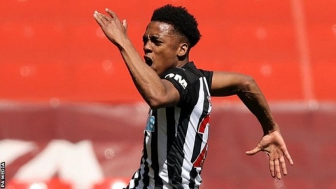 ليفربول يفقد نقطتين ثمينتين ويتعادل مع نيوكاسل