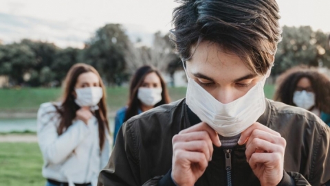 هل الإصابة بكورونا مرة ثانية واردة؟.. بروفيسور يجيب