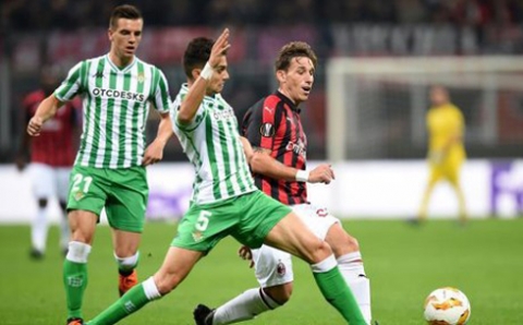 الدوري الأوروبي.. ريال بيتيس يهزم ميلان وأرسنال ينجو من فخ سبورتنغ لشبونة