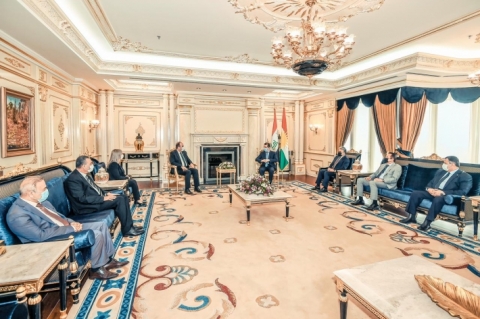 قيادي كوردي: قيادة إقليم كوردستان واجهت وفد الائتلاف بانتهاكات الميليشيات التابعة له