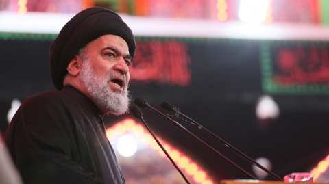 نائب سابق: العراق تديره خطب الجمعة وعلى قادته الانتقال الى الحوزة