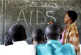 العالم يجر الايدز الى بداية نهايته