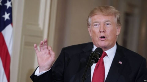 ترامب يلوح بنشر 15 ألف جندي على الحدود مع المكسيك