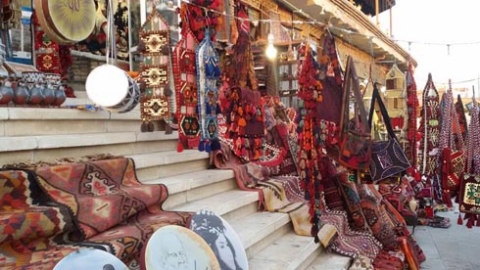 قلب اربيل ينبض لونا