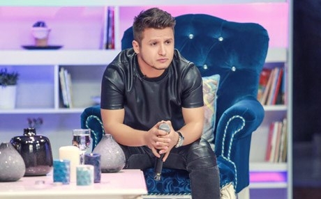 نجل الأمين العام للاتحاد الاسلامي الكوردستاني يصدر ألبوماً غنائياً