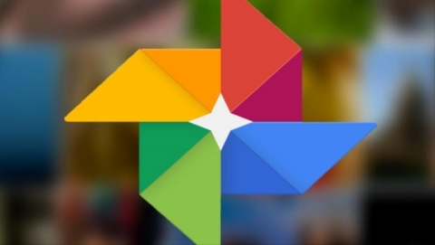 مقابل بضعة دولارات شهريا.. غوغل ستطبع تلقائيا أفضل صورك وترسلها لك