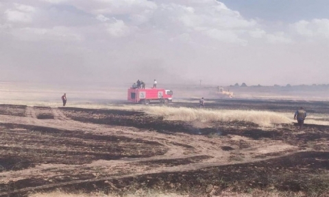 حرائق كبيرة تلتهم المحاصيل الزراعية في غربي كوردستان‎