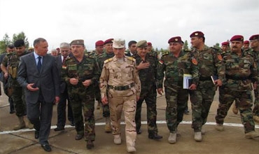 وزير الدفاع ورئيس أركان الجيش العراقي يهنئان قوات البيشمركة لتحقيقهم إنتصارات كبيرة على داعش في سد الموصل 