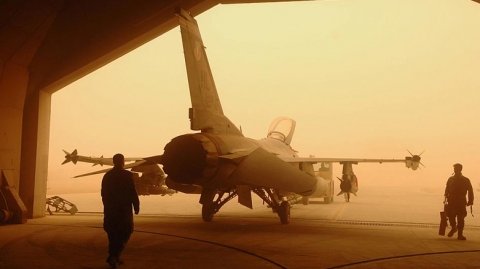 هجوم صاروخي يستهدف قاعدة 