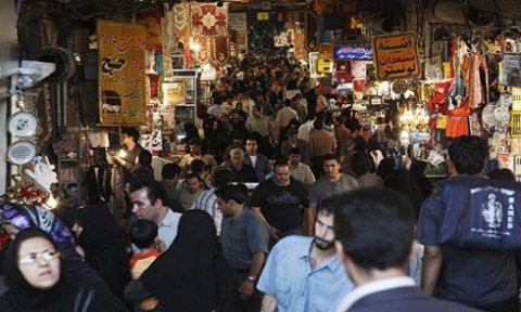 مسؤول ايراني يحذر: المجاعة في انتظارنا خلال ثلاثة اشهر