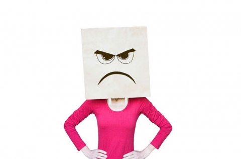 هل تسألين لماذا أستيقظ بحال نفسية سيئة؟