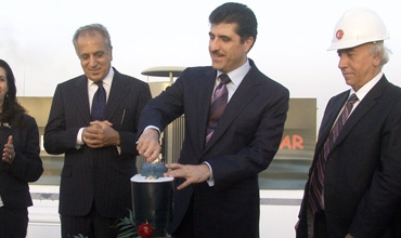 رئيس حكومة إقليم كوردستان يزور منطقة كرميان ويضع حجر الأساس لعدد من المشاريع المهمة