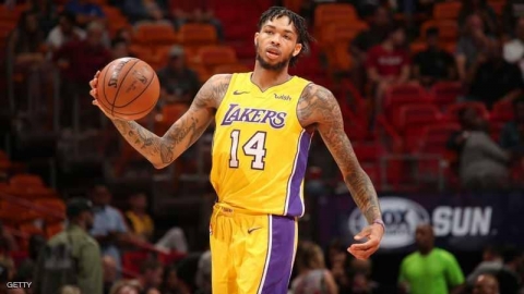 ليكرز يعود إلى 