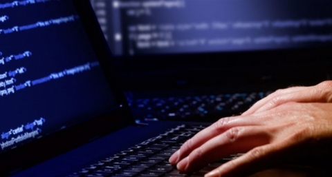 انقاذ فتاة من الابتزاز الالكتروني في كركوك