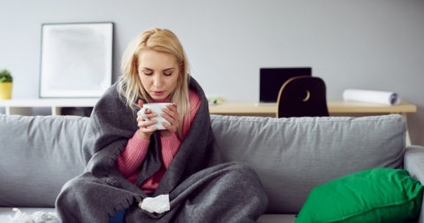 الشعور الدائم بالبرد ينذر بالإصابة بأحد هذه الأمراض!