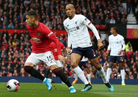 ليفربول ينتزع تعادلا صعبا من مانشستر يونايتد بديربي انكلترا