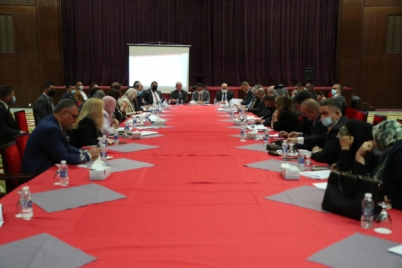 بعد اجتماعه مع اللجنة المالية و6 وزراء.. الحداد يطالب القوى السياسية بالتوافق على تمرير الموازنة