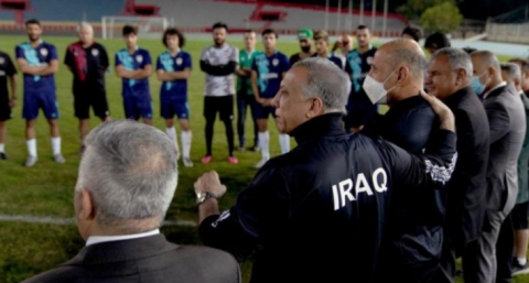 الكاظمي يوجه بتخصيص طائرة خاصة وجوازات سفر دبلوماسية للاعبي المنتخب العراقي