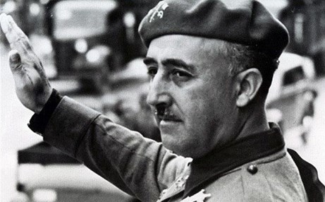 رئيس الوزراء الإسباني يقترح نقل رفات 