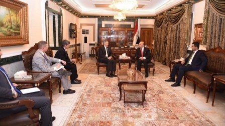 فؤاد حسين يناقش مع السفير الأميركي في بغداد دور الشركات الأميركية في القطاعات المختلفة