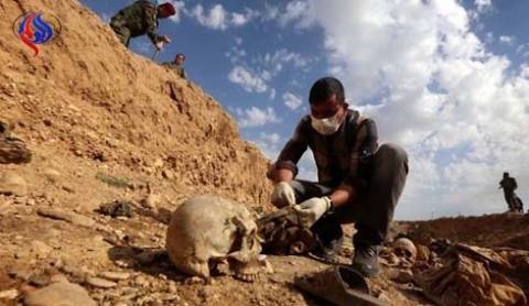 العثور على  رفات الكورد الإزيديين مدفونة في قبر جماعي  في سنجار