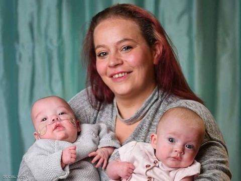 سابقة تاريخية في بريطانيا.. أم تلد طفلين خلال أسبوعين