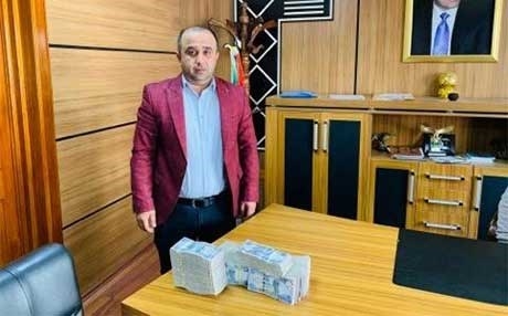  دهوك.. موظف حكومي يعيد 17 مليون دينار إلى أحد المصارف