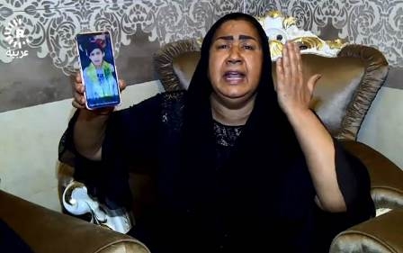 عائلة الشاب 