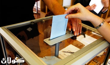 رومني يفوز بالانتخابات التمهيدية في نيوهمشاير