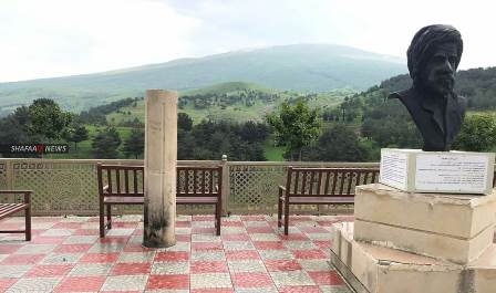  تدشين تمثال لأول شخص ادخل المطبعة الى اقليم كوردستان