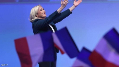 اليمين الفرنسي المتطرف يتوعد ماكرون بالهزيمة